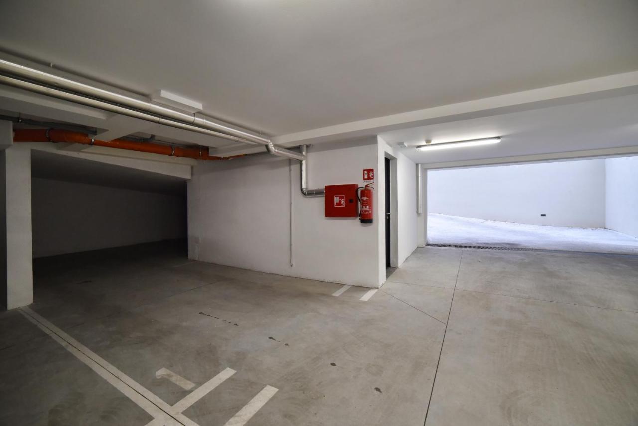 Ophelia Apartment With Parking 萨格勒布 外观 照片