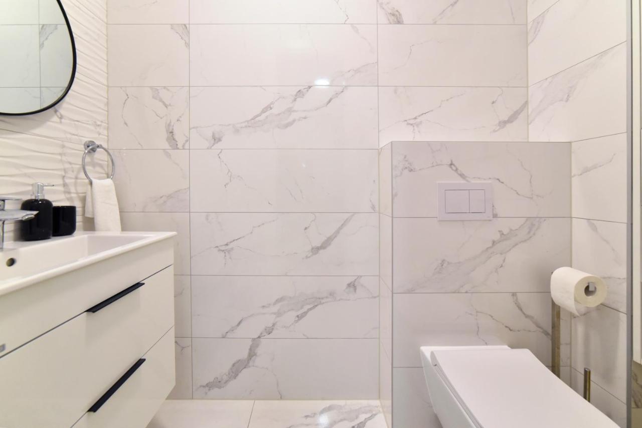 Ophelia Apartment With Parking 萨格勒布 外观 照片