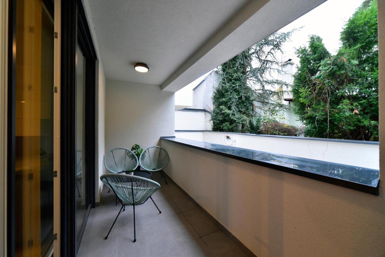 Ophelia Apartment With Parking 萨格勒布 外观 照片