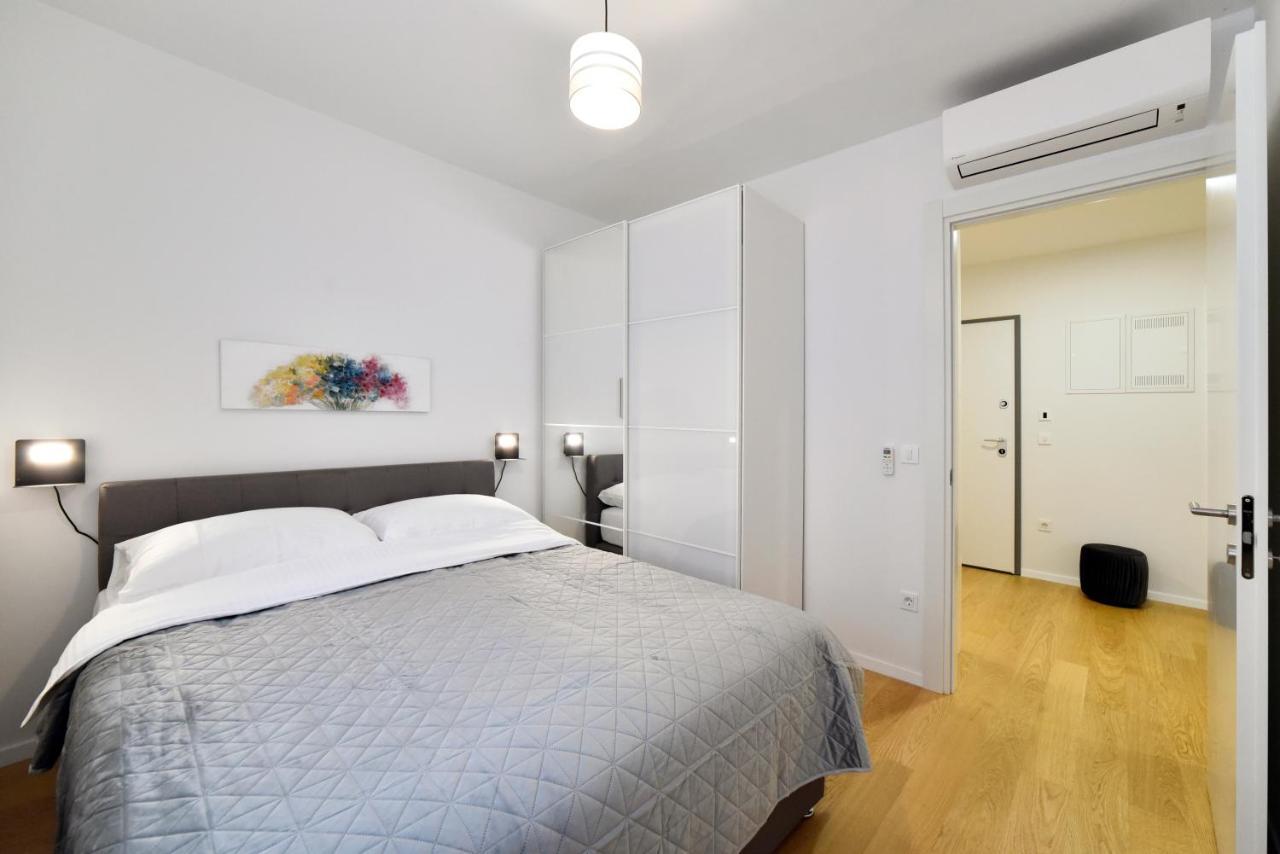 Ophelia Apartment With Parking 萨格勒布 外观 照片