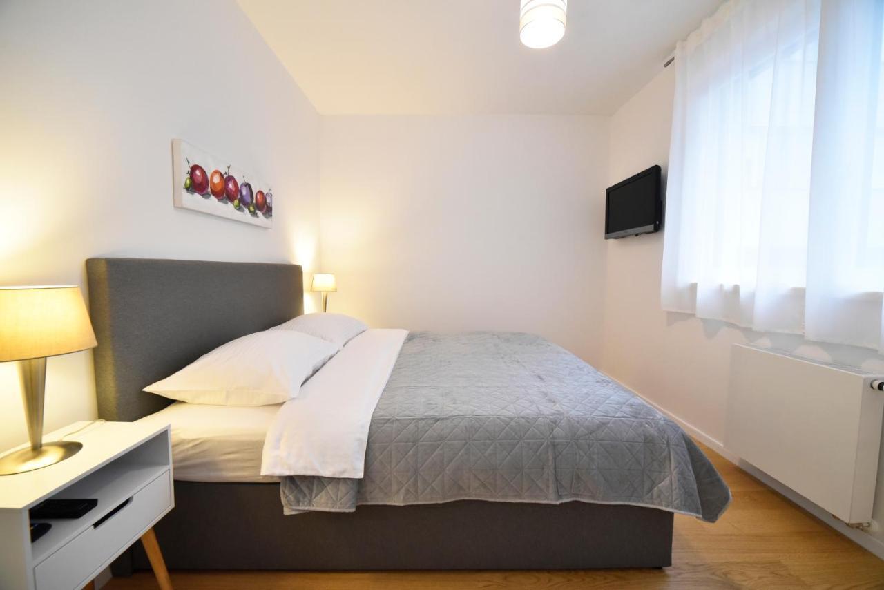 Ophelia Apartment With Parking 萨格勒布 外观 照片